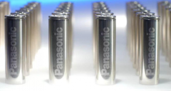 esla首推的21700圆柱电池引来国内无数厂家的和热